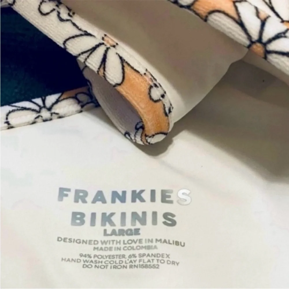 Frankie’s Bikinis Syd Top In Terry Nude Daisy NWT L